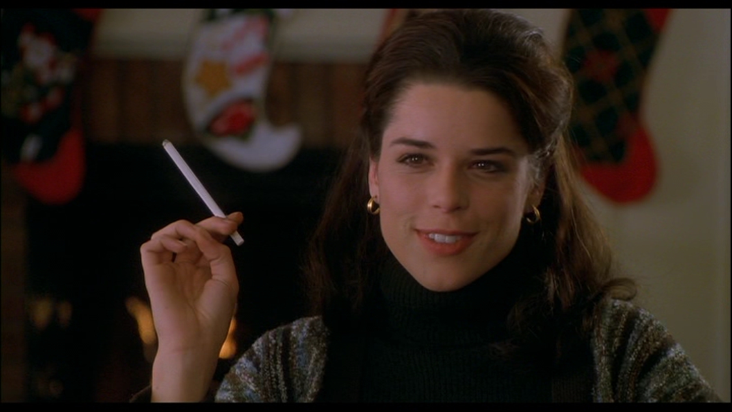 neve campbell smoking cigarettes Matthew Lillard, Skeet Ulrich and at the premiere party for Scream, 1996 : r/OldSchoolCool Neve campbell 1998 hi-res stock