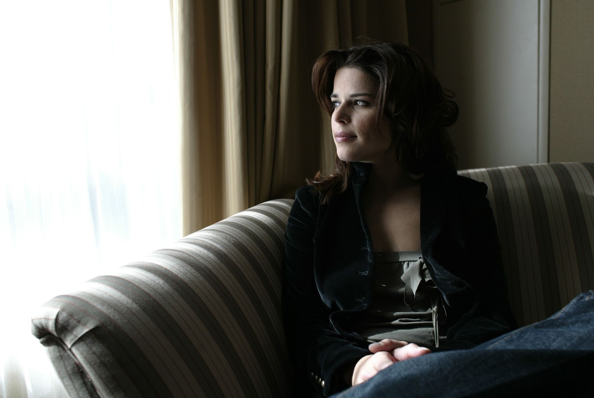 nevecampbellweb009.jpg